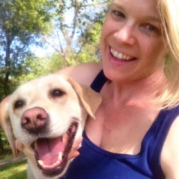 Meet your Posher, Sara - Picture 2 of 3